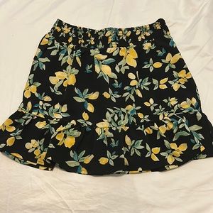 Lily Rose size medium lemon skirt
